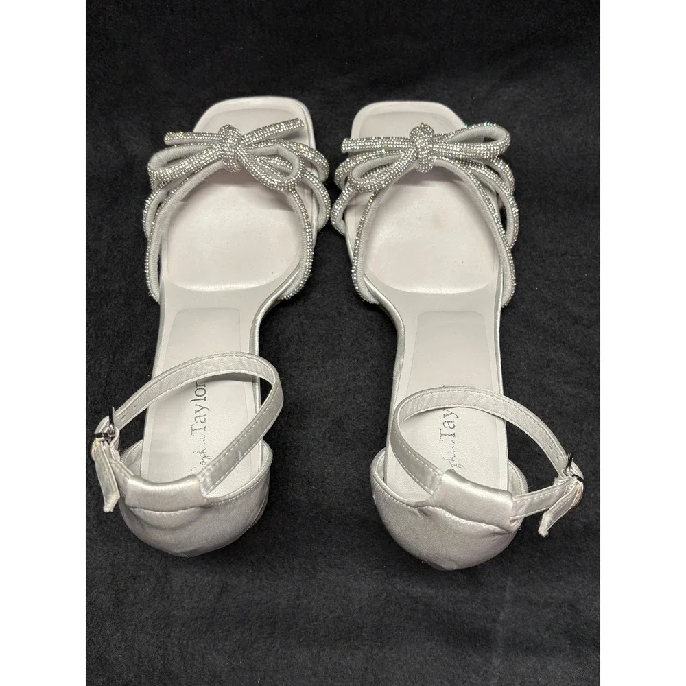 Sophia Taylor Silver Satin Rhinestone Bow Block Heel Sandals Size 8.5 M 10490